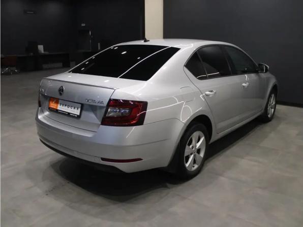 Skoda Octavia III (A7) Рестайлинг с пробегом 2018 года, цена 2 079 000 рублей, 124000 км, лифтбек, Автокод Объявления