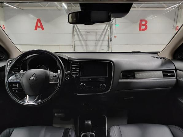 Mitsubishi Outlander III Рестайлинг 3 с пробегом 2019 года, цена 3 100 000 рублей, 78130 км, внедорожник, Автокод Объявления