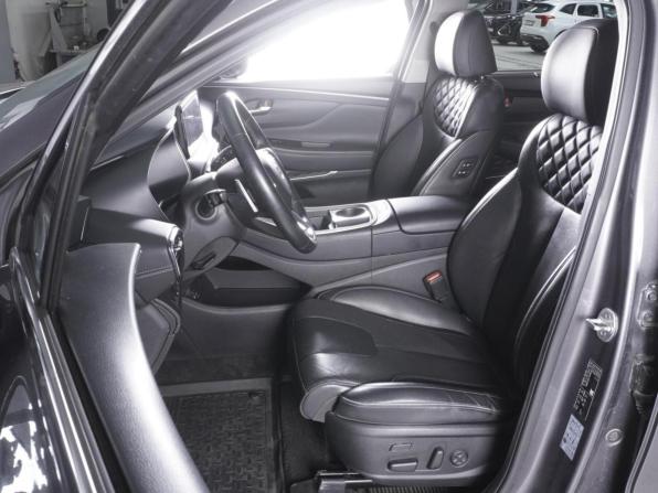 Hyundai Santa Fe IV Рестайлинг с пробегом 2022 года, цена 3 899 000 рублей, 86987 км, внедорожник, Автокод Объявления