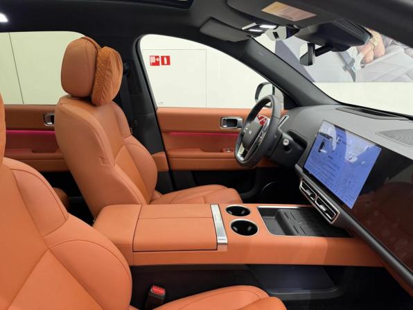 Новый Li Auto (Lixiang) L6 2025 года, цена 8 290 000 рублей, внедорожник, Автокод Объявления