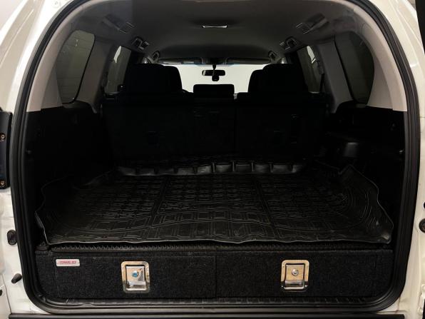 Toyota Land Cruiser Prado 150 Series Рестайлинг 2 с пробегом 2018 года, цена 4 625 000 рублей, 104270 км, внедорожник, Автокод Объявления
