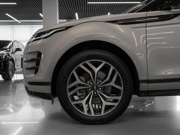 Land Rover Range Rover Evoque II Рестайлинг с пробегом 2025 года, цена 5 850 000 рублей, 50 км, внедорожник, Автокод Объявления