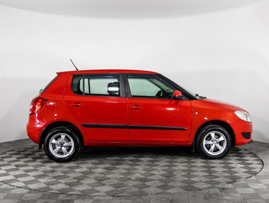 Skoda Fabia II Рестайлинг Санкт-Петербург  - изображение 4