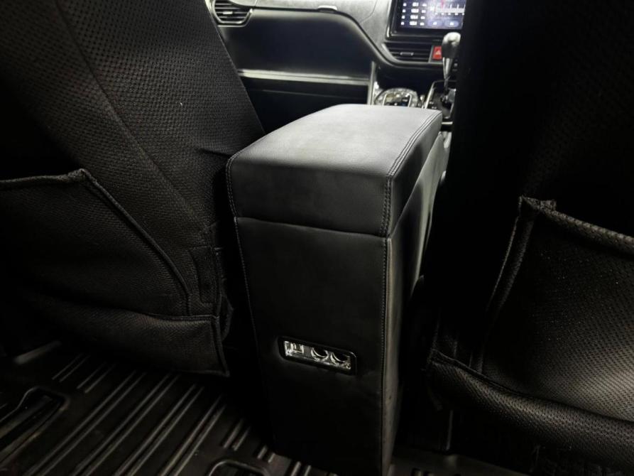 Toyota Noah III (R80) Рестайлинг Благовещенск  - изображение 34