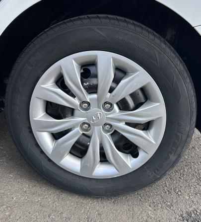 Hyundai Solaris II Рестайлинг с пробегом 2021 года, цена 1 400 000 рублей, 101245 км, седан, Автокод Объявления