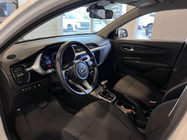 Kia Rio IV Рестайлинг с пробегом 2021 года, цена 2 050 000 рублей, 63078 км, хэтчбек, Автокод Объявления