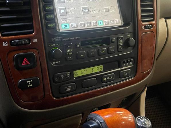 Lexus LX II с пробегом 2002 года, цена 1 749 000 рублей, 301878 км, внедорожник, Автокод Объявления