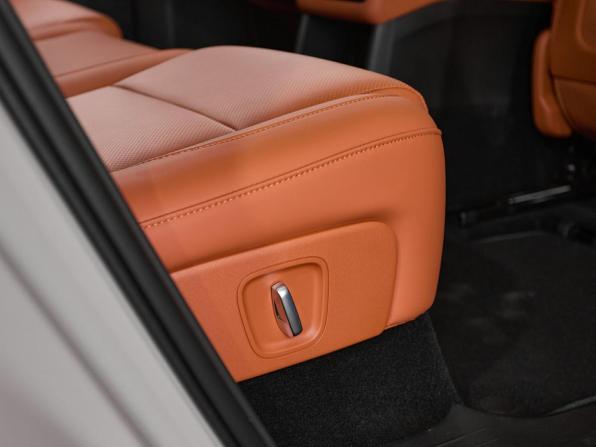 Новый Li Auto (Lixiang) L6 2025 года, цена 8 390 000 рублей, внедорожник, Автокод Объявления