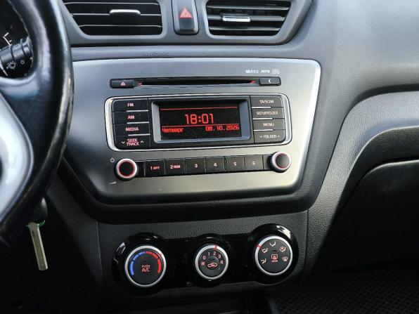Kia Rio III Рестайлинг с пробегом 2015 года, цена 999 000 рублей, 128900 км, хэтчбек, Автокод Объявления