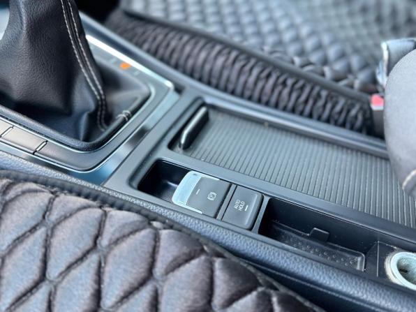 Volkswagen Golf VII с пробегом 2014 года, цена 995 000 рублей, 270000 км, хэтчбек, Автокод Объявления