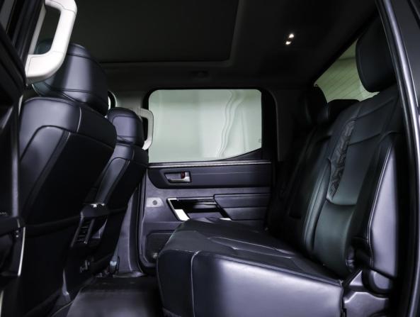 Toyota Tundra III с пробегом 2022 года, цена 8 990 000 рублей, 25029 км, offers.body_type.unknown, Автокод Объявления