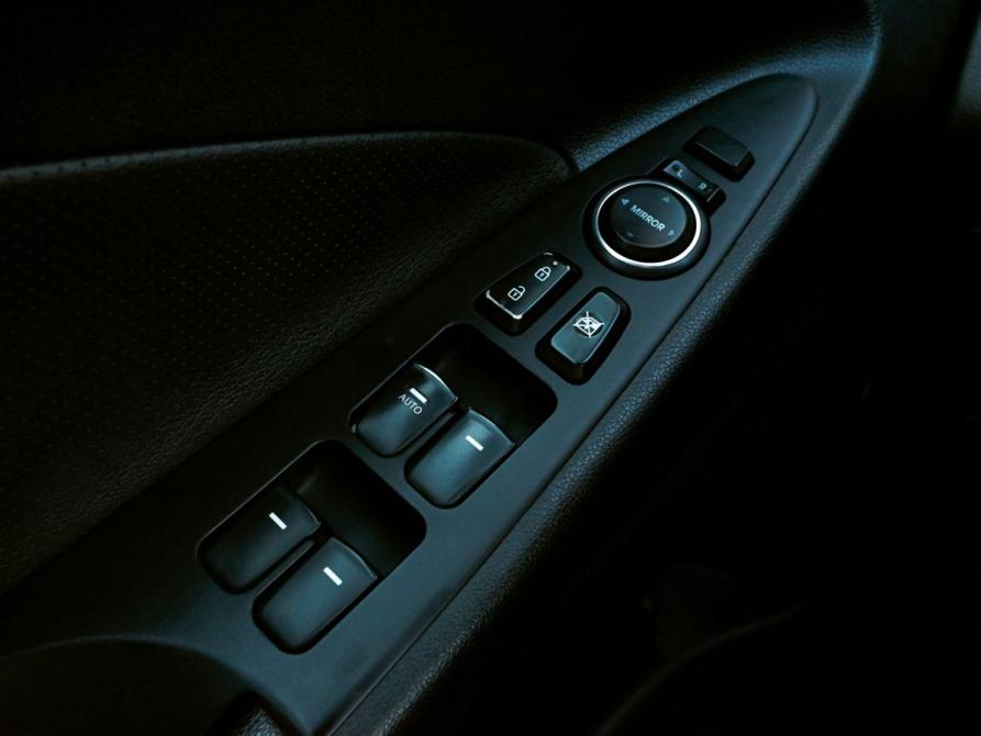Hyundai Sonata VI (YF) Екатеринбург  - изображение 11