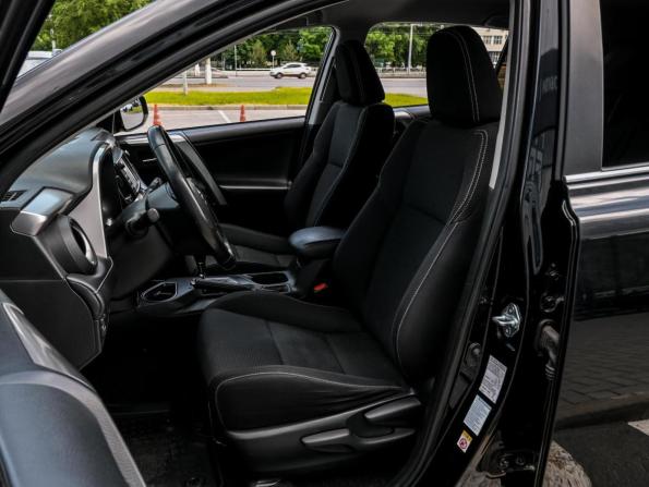Toyota RAV4 IV (XA40) Рестайлинг с пробегом 2017 года, цена 2 130 000 рублей, 187439 км, внедорожник, Автокод Объявления