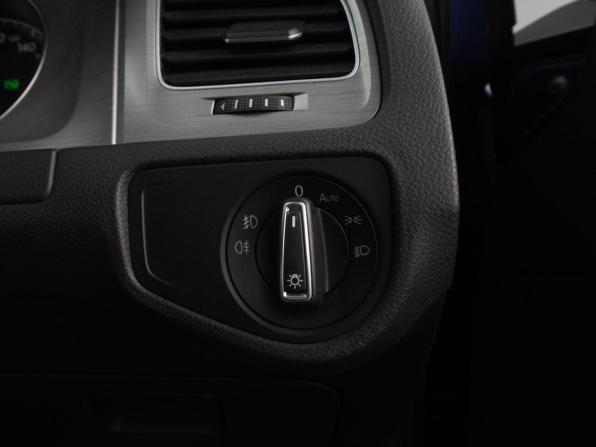 Volkswagen Golf VII Рестайлинг с пробегом 2017 года, цена 1 537 000 рублей, 73433 км, универсал, Автокод Объявления