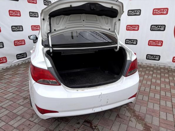 Hyundai Solaris I Рестайлинг с пробегом 2016 года, цена 525 000 рублей, 286792 км, седан, Автокод Объявления