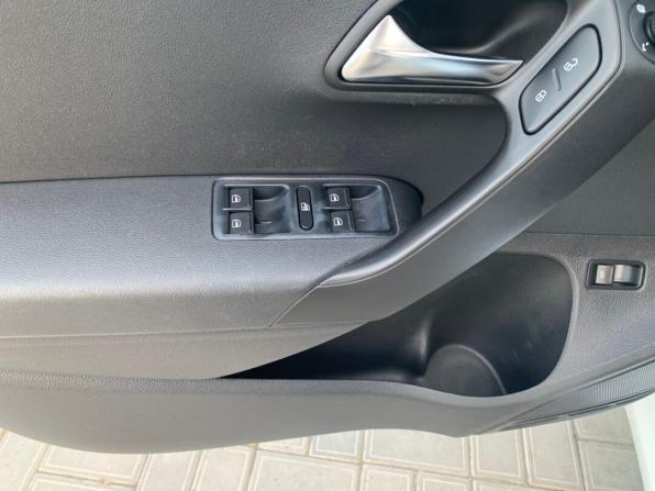 Volkswagen Polo V Рестайлинг с пробегом 2017 года, цена 1 199 900 рублей, 85000 км, седан, Автокод Объявления