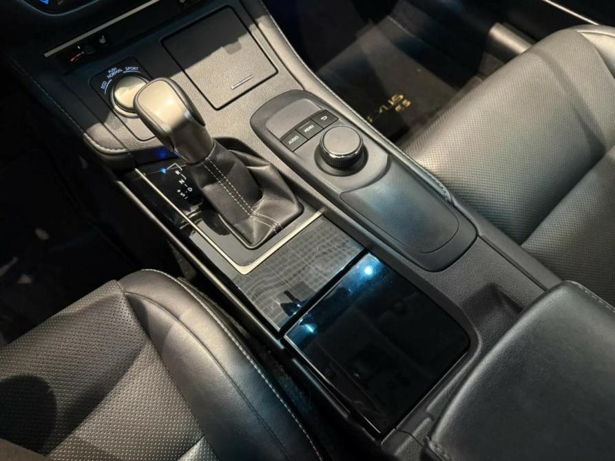 Lexus ES VI Рестайлинг Калининград  - изображение 11