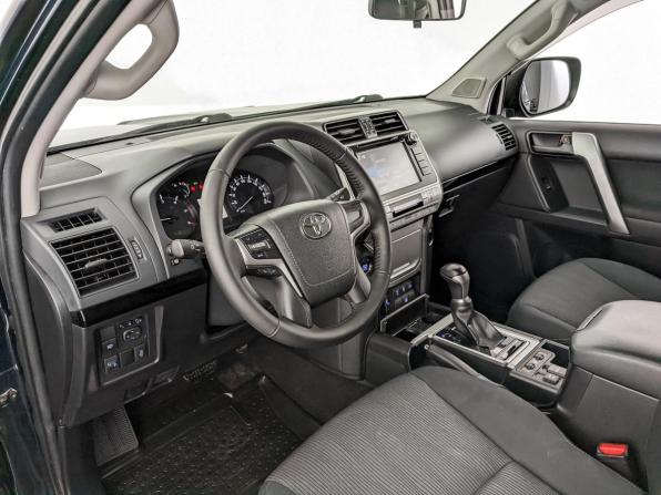 Toyota Land Cruiser Prado 150 Series Рестайлинг 2 с пробегом 2018 года, цена 4 605 000 рублей, 135589 км, внедорожник, Автокод Объявления