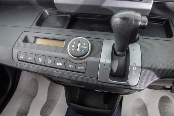Honda Freed I с пробегом 2008 года, цена 999 000 рублей, 132000 км, компактвэн, Автокод Объявления