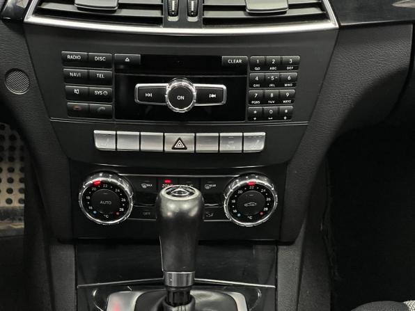Mercedes-Benz C-Класс III (W204) Рестайлинг с пробегом 2011 года, цена 1 200 000 рублей, 217000 км, седан, Автокод Объявления