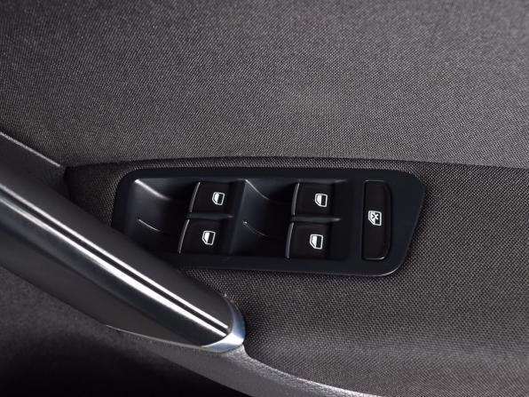 Volkswagen Golf VII с пробегом 2014 года, цена 1 265 995 рублей, 96025 км, универсал, Автокод Объявления