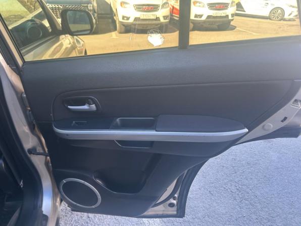 Suzuki Grand Vitara II Рестайлинг с пробегом 2010 года, цена 710 000 рублей, 280500 км, внедорожник, Автокод Объявления