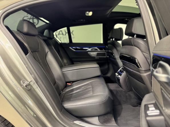 BMW 7 серии VI (G11/G12) Рестайлинг с пробегом 2020 года, цена 5 890 000 рублей, 95388 км, седан, Автокод Объявления