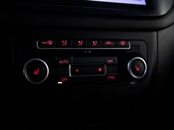 Volkswagen Tiguan I Рестайлинг с пробегом 2012 года, цена 1 090 000 рублей, 233224 км, внедорожник, Автокод Объявления
