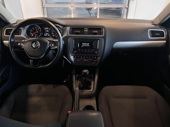 Volkswagen Jetta VI Рестайлинг с пробегом 2017 года, цена 1 310 000 рублей, 179834 км, седан, Автокод Объявления