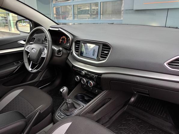 Lada (ВАЗ) Vesta I Рестайлинг (NG) с пробегом 2024 года, цена 1 459 000 рублей, 2176 км, седан, Автокод Объявления