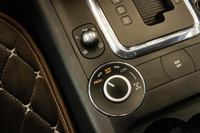 Volkswagen Touareg I Рестайлинг с пробегом 2009 года, цена 1 199 000 рублей, 204211 км, внедорожник, Автокод Объявления