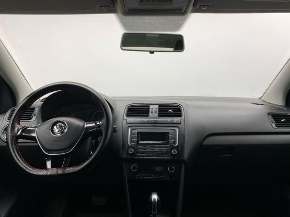Volkswagen Polo V Рестайлинг с пробегом 2017 года, цена 925 000 рублей, 194193 км, седан, Автокод Объявления