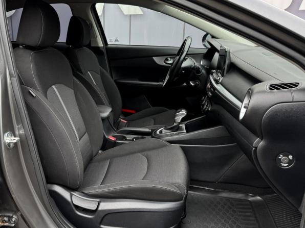 Kia Cerato IV Рестайлинг с пробегом 2021 года, цена 2 349 000 рублей, 50922 км, седан, Автокод Объявления