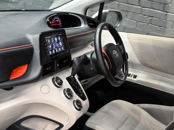 Toyota Sienta II с пробегом 2017 года, цена 1 290 000 рублей, 185040 км, минивэн, Автокод Объявления
