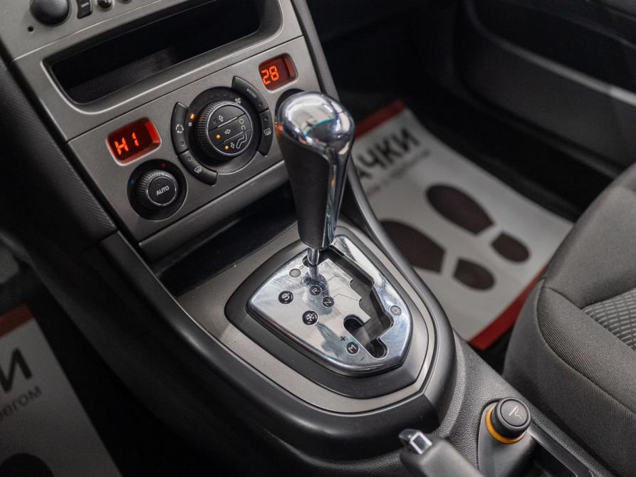 Peugeot 308 I Красноярск  - изображение 12