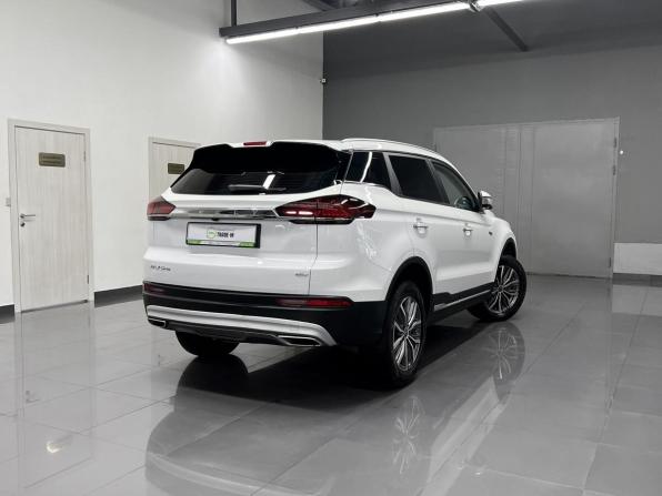 Geely Atlas Pro с пробегом 2024 года, цена 2 395 000 рублей, 29488 км, внедорожник, Автокод Объявления