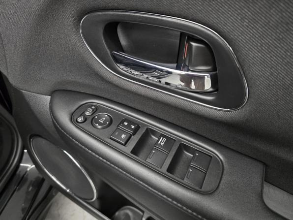 Honda Vezel I Рестайлинг с пробегом 2019 года, цена 1 900 000 рублей, 58000 км, внедорожник, Автокод Объявления