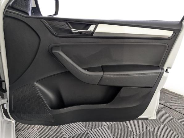 Skoda Rapid II с пробегом 2022 года, цена 1 595 000 рублей, 109296 км, лифтбек, Автокод Объявления