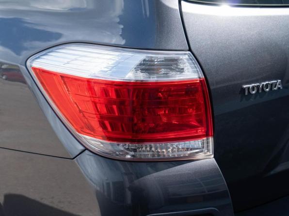 Toyota Highlander II (XU40) Рестайлинг с пробегом 2011 года, цена 2 199 000 рублей, 246865 км, внедорожник, Автокод Объявления