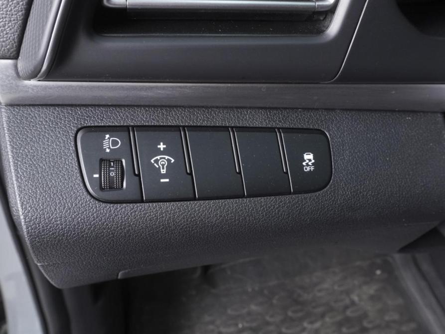 Hyundai Elantra VI (AD) Рестайлинг Ростов-на-Дону  - изображение 17