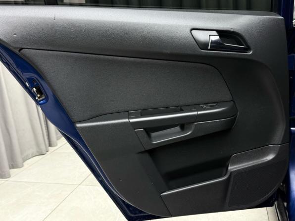 Opel Astra H Рестайлинг с пробегом 2011 года, цена 599 000 рублей, 170393 км, хэтчбек, Автокод Объявления