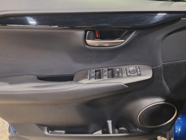 Lexus NX I Рестайлинг с пробегом 2020 года, цена 3 599 000 рублей, 64424 км, внедорожник, Автокод Объявления
