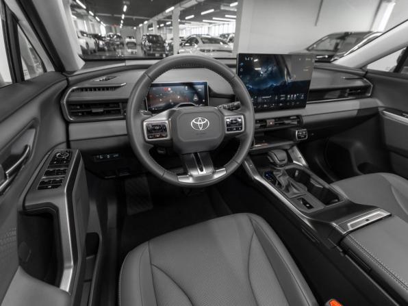 Toyota RAV4 VI (XA60) с пробегом 2026 года, цена 4 100 000 рублей, 23 км, внедорожник, Автокод Объявления