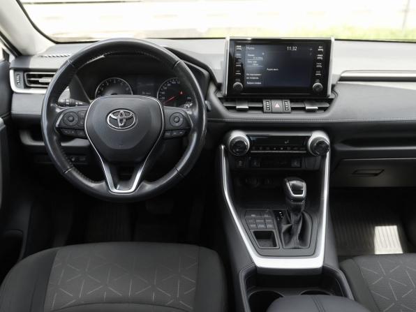 Toyota RAV4 V (XA50) с пробегом 2021 года, цена 3 884 000 рублей, 64492 км, внедорожник, Автокод Объявления
