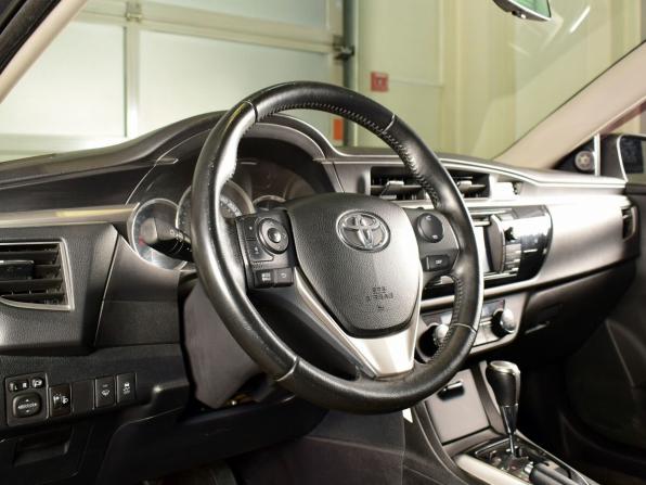 Toyota Corolla XI (E160 E170 E180) с пробегом 2013 года, цена 1 049 999 рублей, 282705 км, седан, Автокод Объявления