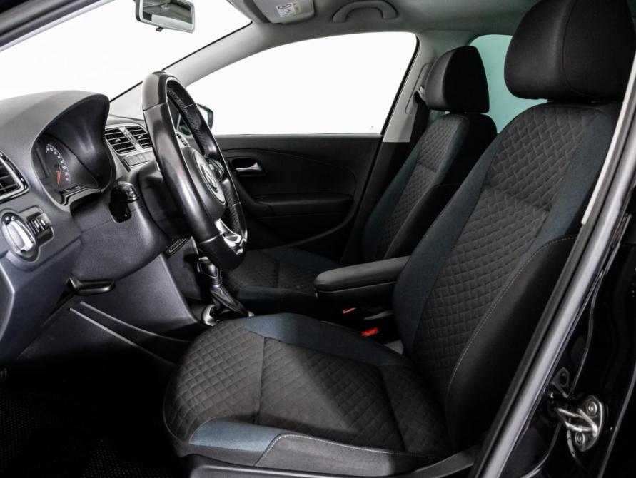 Volkswagen Polo V Рестайлинг Санкт-Петербург  - изображение 17