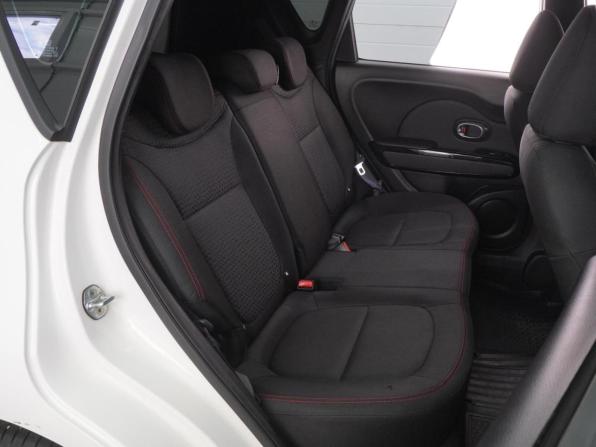 Kia Soul II Рестайлинг с пробегом 2018 года, цена 1 699 000 рублей, 140060 км, хэтчбек, Автокод Объявления