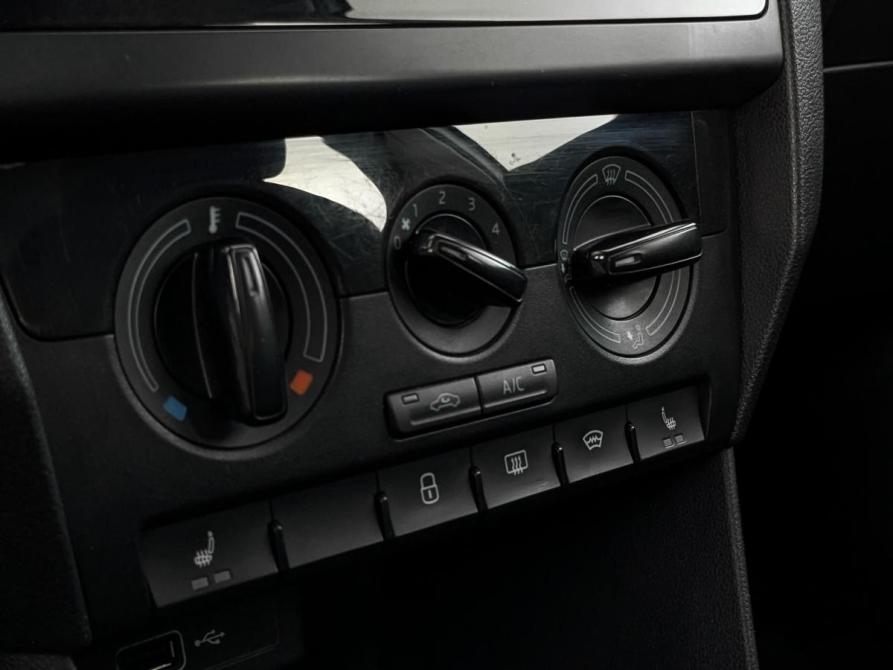 Skoda Rapid I Рестайлинг Москва  - изображение 25