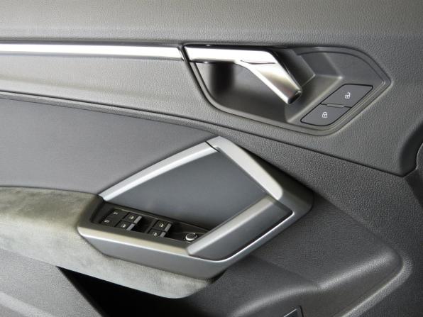 Audi Q3 II (F3) с пробегом 2019 года, цена 3 495 000 рублей, 95000 км, внедорожник, Автокод Объявления
