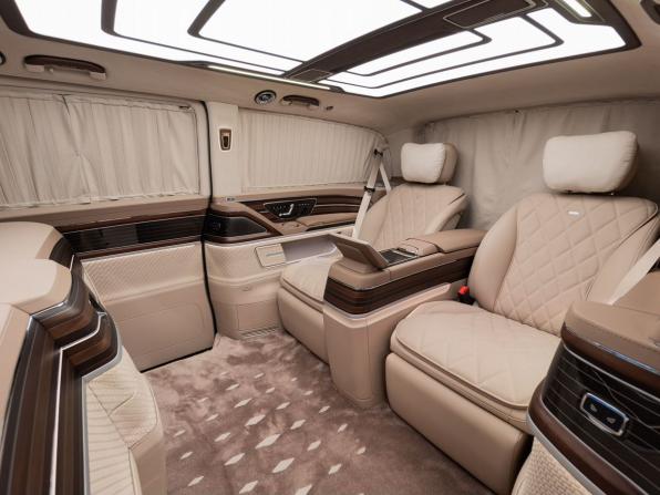 Mercedes-Benz V-Класс III (W447) Рестайлинг 2 с пробегом 2026 года, цена 46 000 000 рублей, 18 км, минивэн, Автокод Объявления